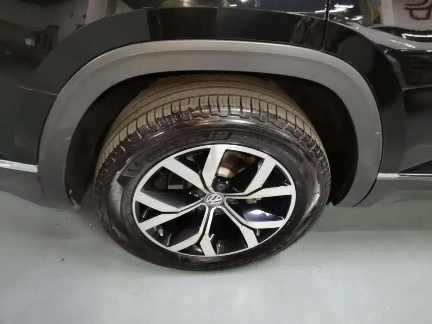 Volkswagen Teramont 2020 330TSI Two-Wheel-Drive Luxury Edition China VI Standard — миниатюра 11