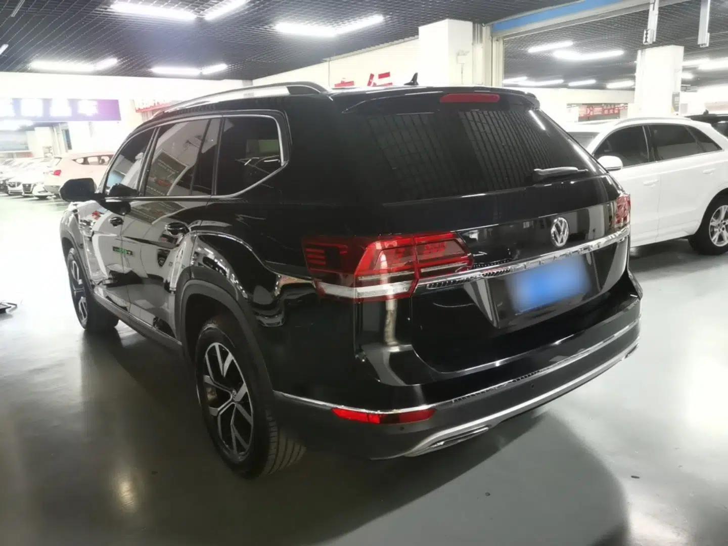 Volkswagen Teramont 2020 330TSI Two-Wheel-Drive Luxury Edition China VI Standard — миниатюра 4
