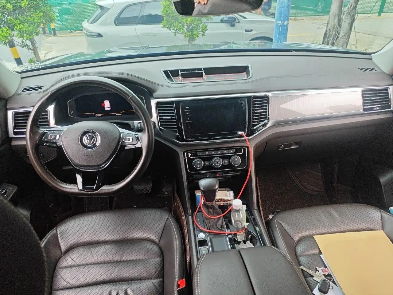 Volkswagen Teramont 2020 330TSI Two-Wheel-Drive Luxury Edition China VI Standard — миниатюра 9