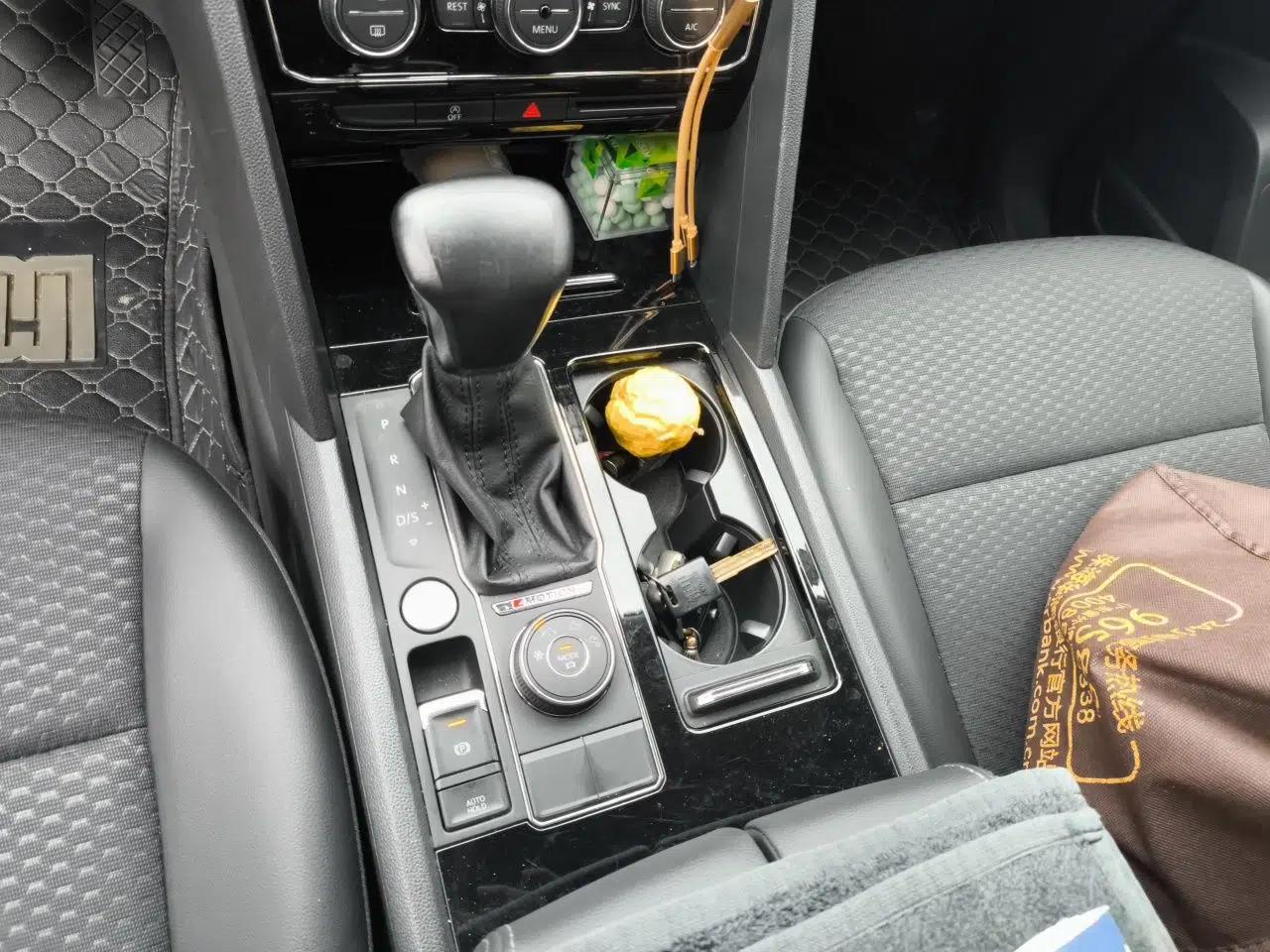 Volkswagen Teramont 2020 380TSI Four-Wheel Drive Comfort Edition China VI Standard — миниатюра 14