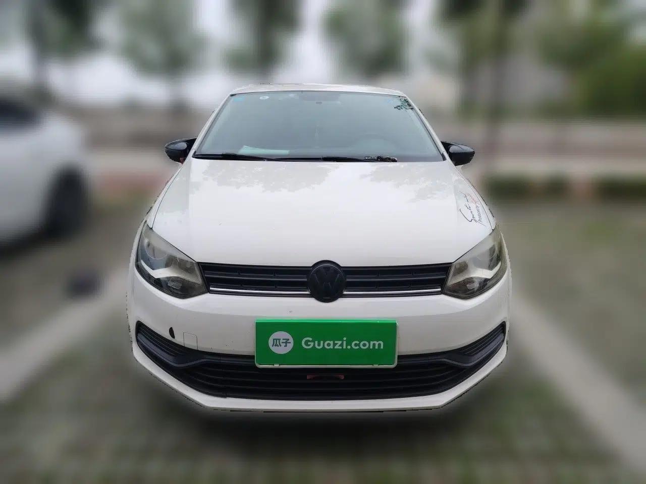 Volkswagen Polo 2014 1.4L Manual Fashion Edition — миниатюра 2