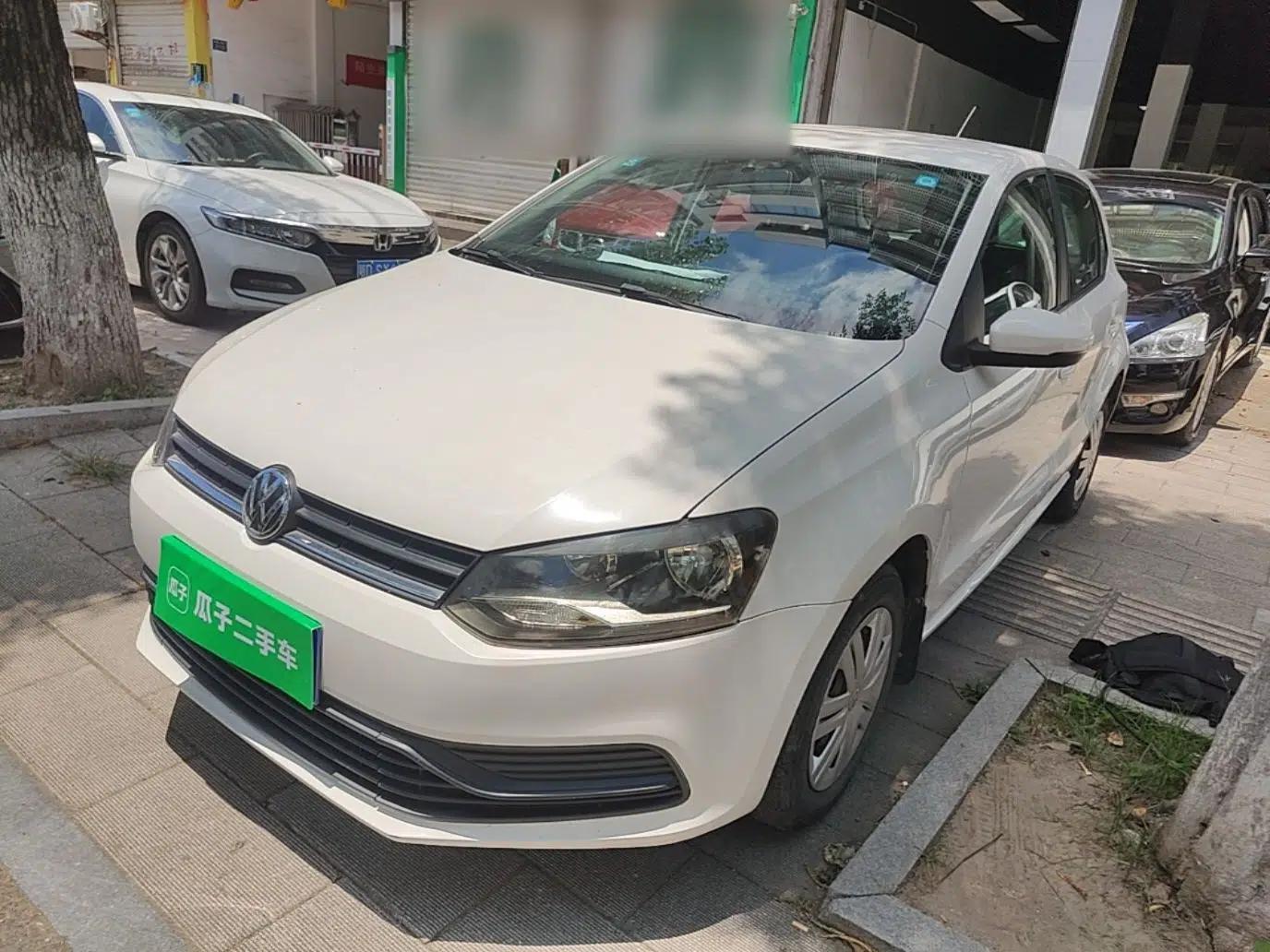 Volkswagen Polo 2016 1.4L Manual Fashion Model — миниатюра 1