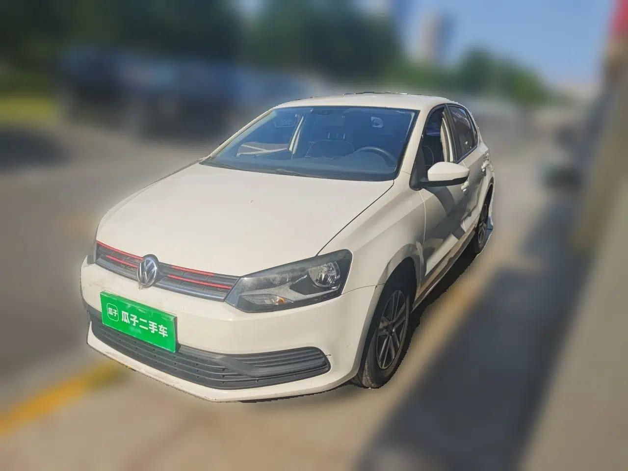 Volkswagen Polo 2014 1.4L Manual Fashion Edition — миниатюра 1
