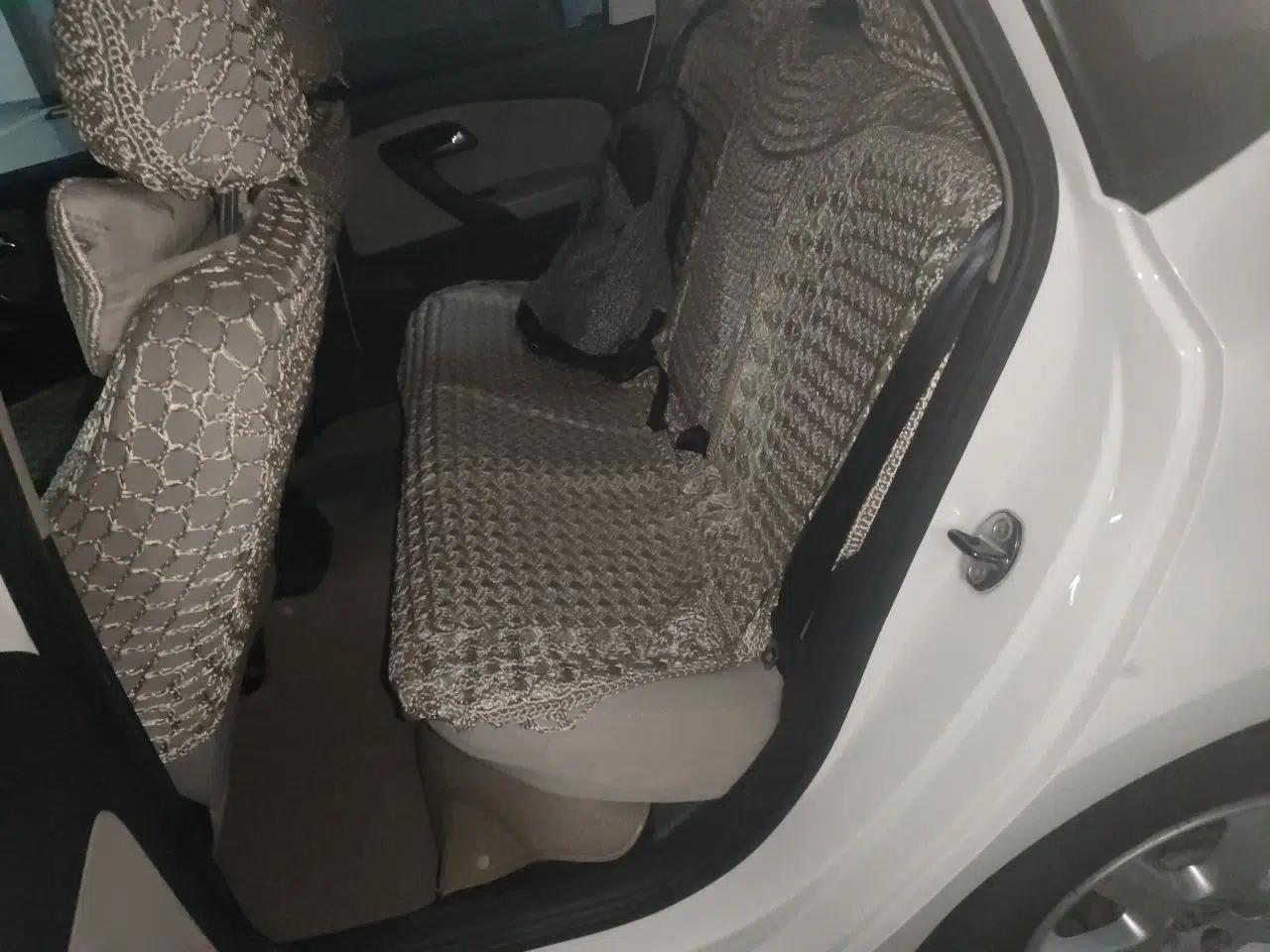 Volkswagen Polo 2013 1.4L Automatic Comfort Edition — миниатюра 17