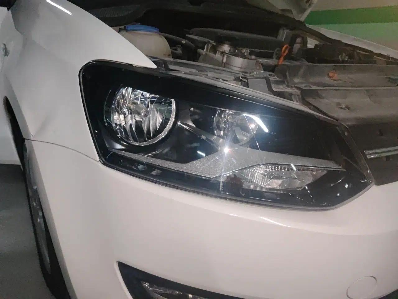 Volkswagen Polo 2013 1.4L Automatic Comfort Edition — миниатюра 7