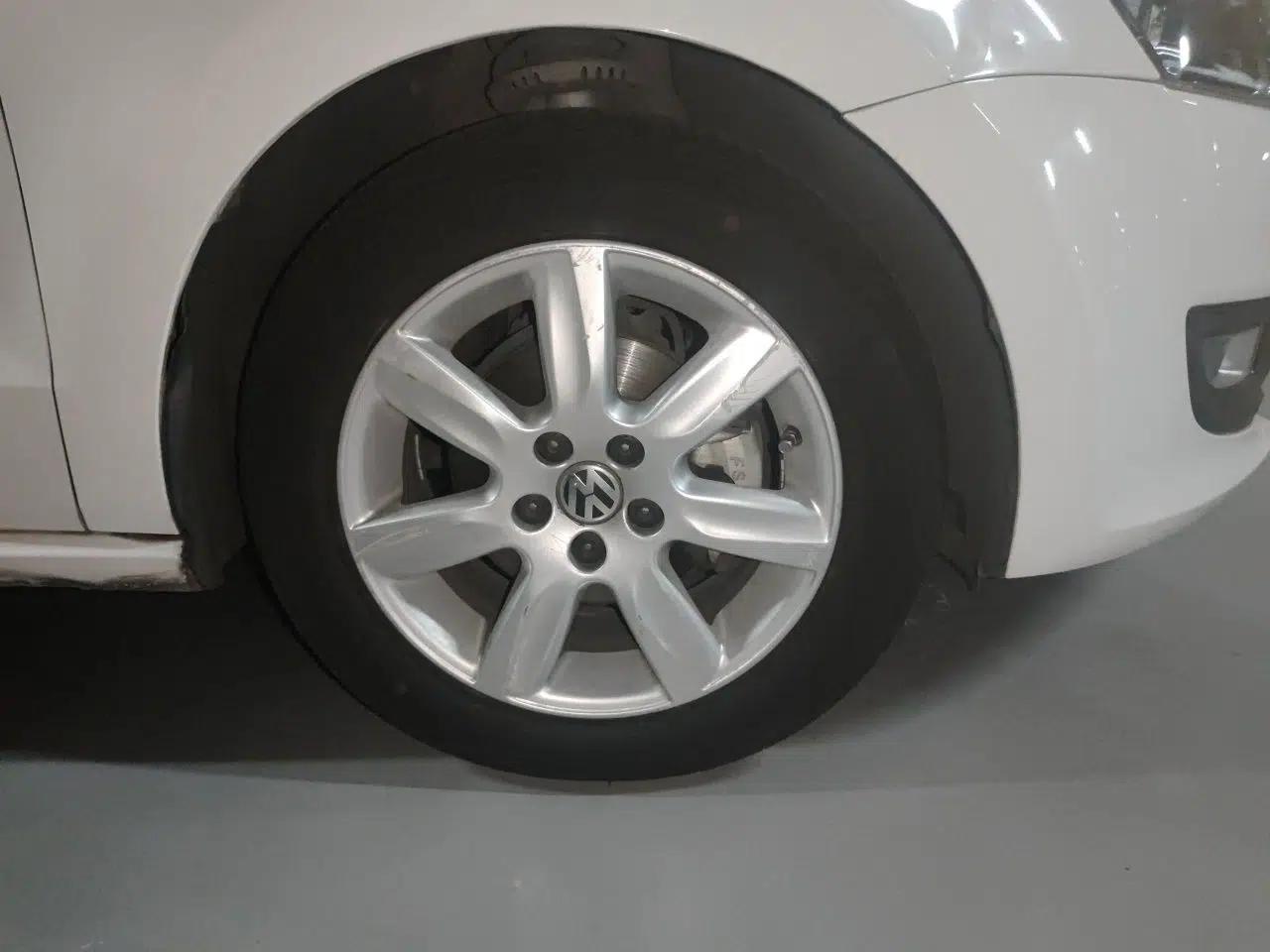 Volkswagen Polo 2013 1.4L Automatic Comfort Edition — миниатюра 8