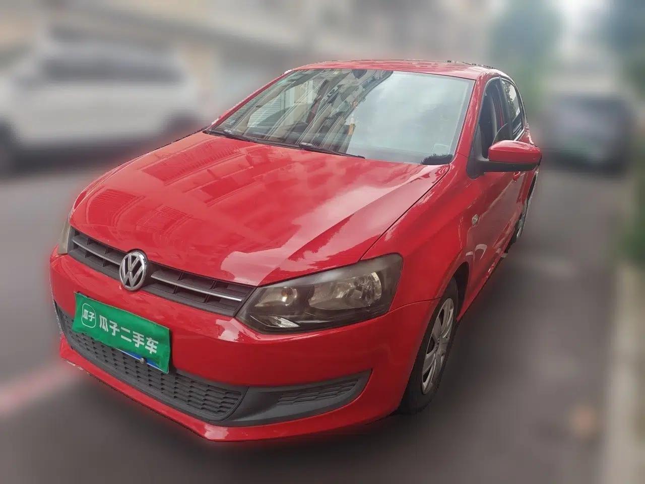 Volkswagen Polo 2013 1.4L Manual Fashion Edition — миниатюра 1