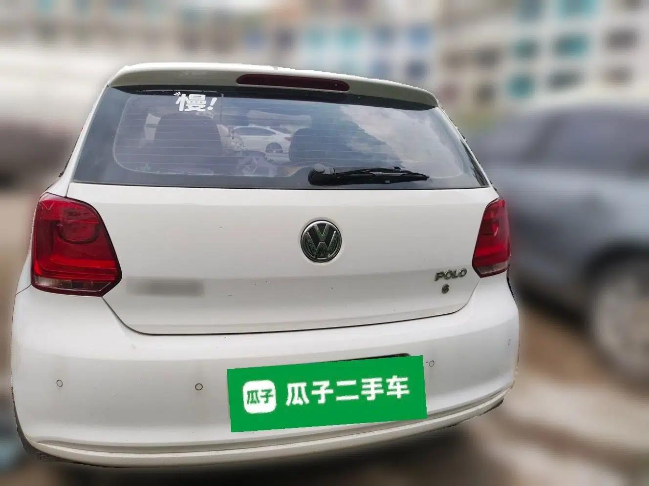 Volkswagen Polo 2013 1.4L Manual Fashion Edition — миниатюра 5