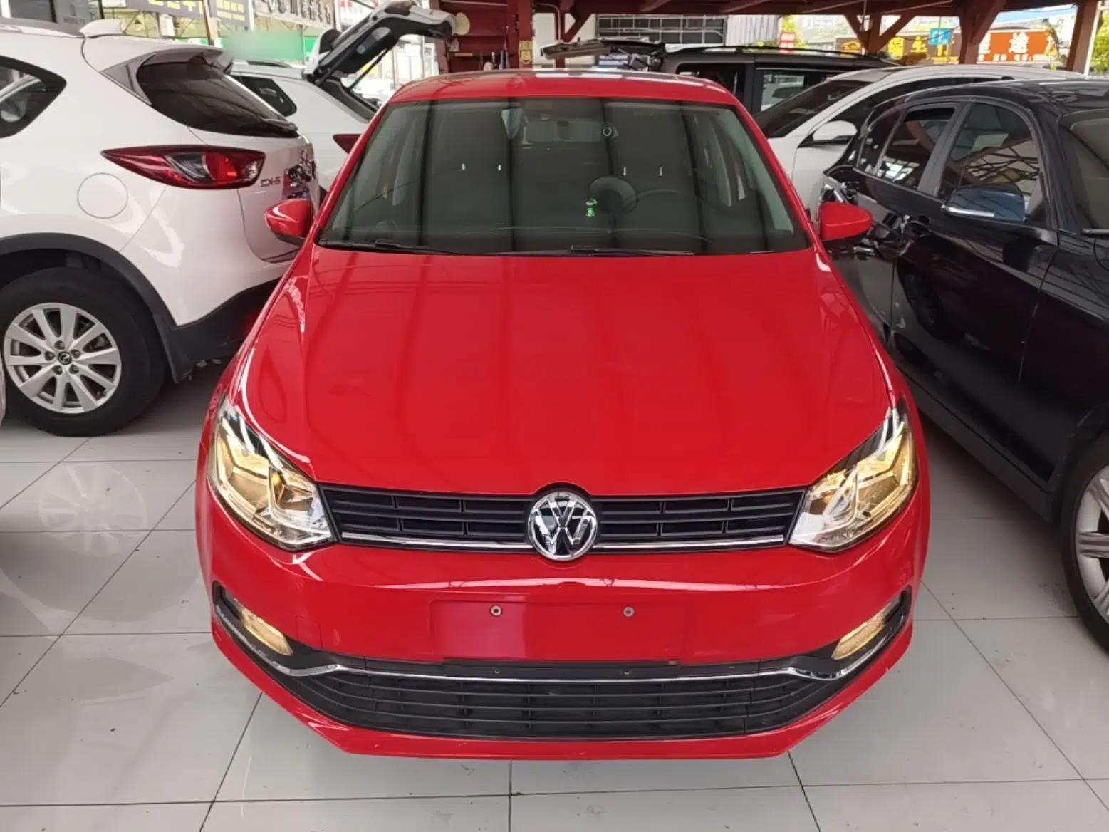 Volkswagen Polo 2016 1.6L Automatic Comfort Model — миниатюра 2
