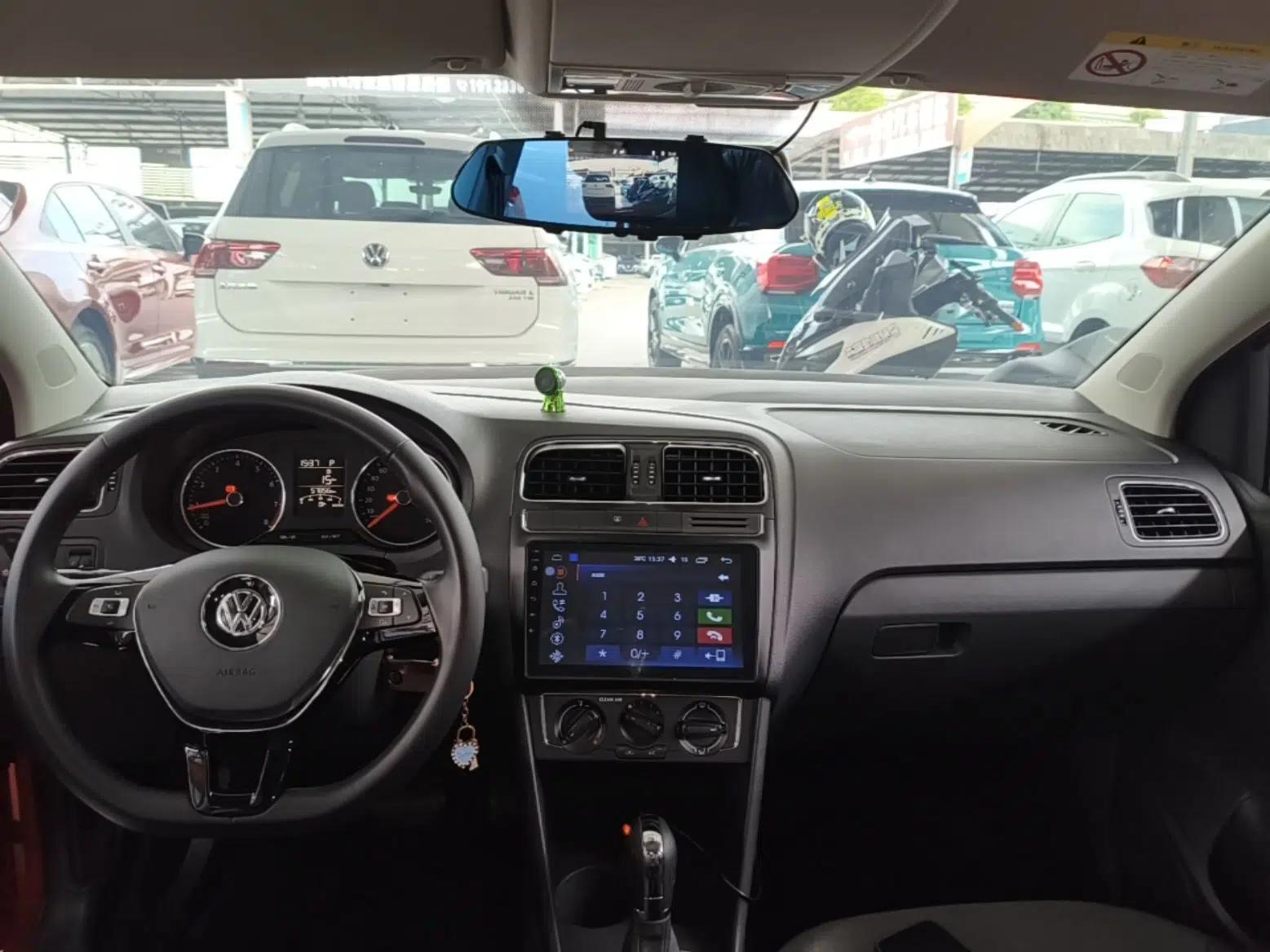 Volkswagen Polo 2016 1.6L Automatic Comfort Model — миниатюра 12