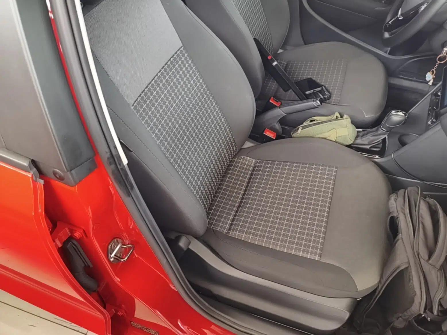 Volkswagen Polo 2016 1.6L Automatic Comfort Model — миниатюра 19