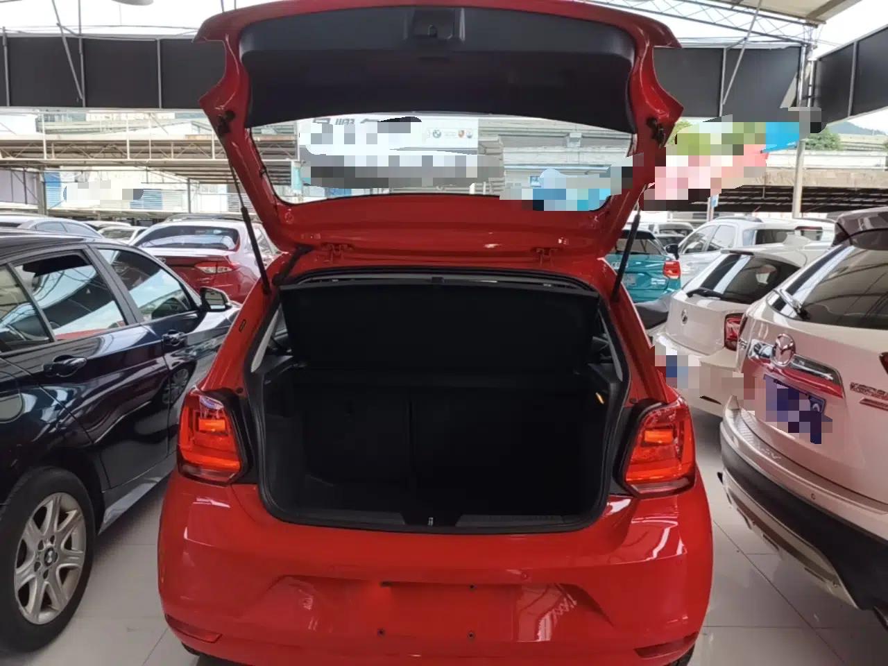Volkswagen Polo 2016 1.6L Automatic Comfort Model — миниатюра 22