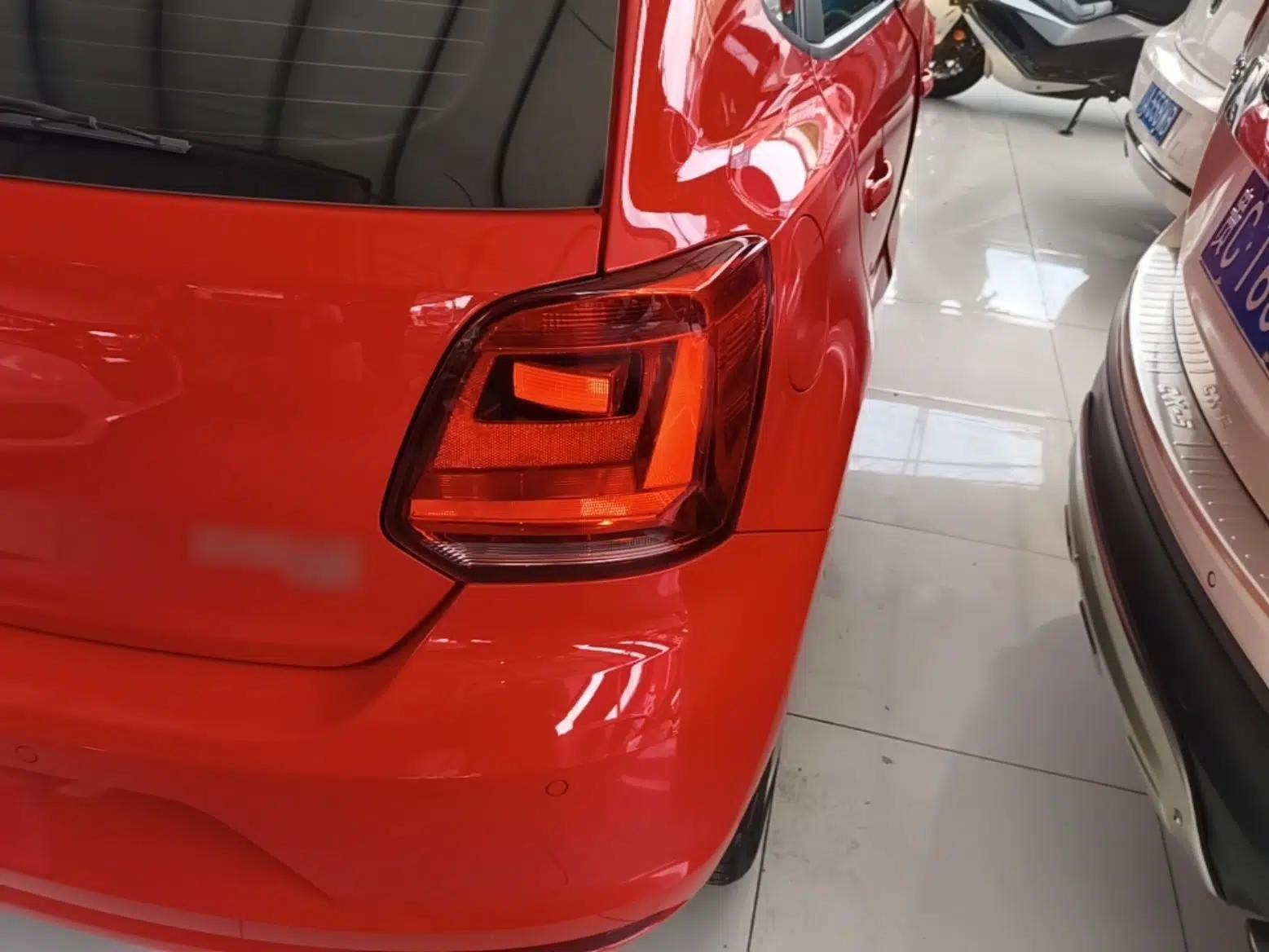 Volkswagen Polo 2016 1.6L Automatic Comfort Model — миниатюра 9