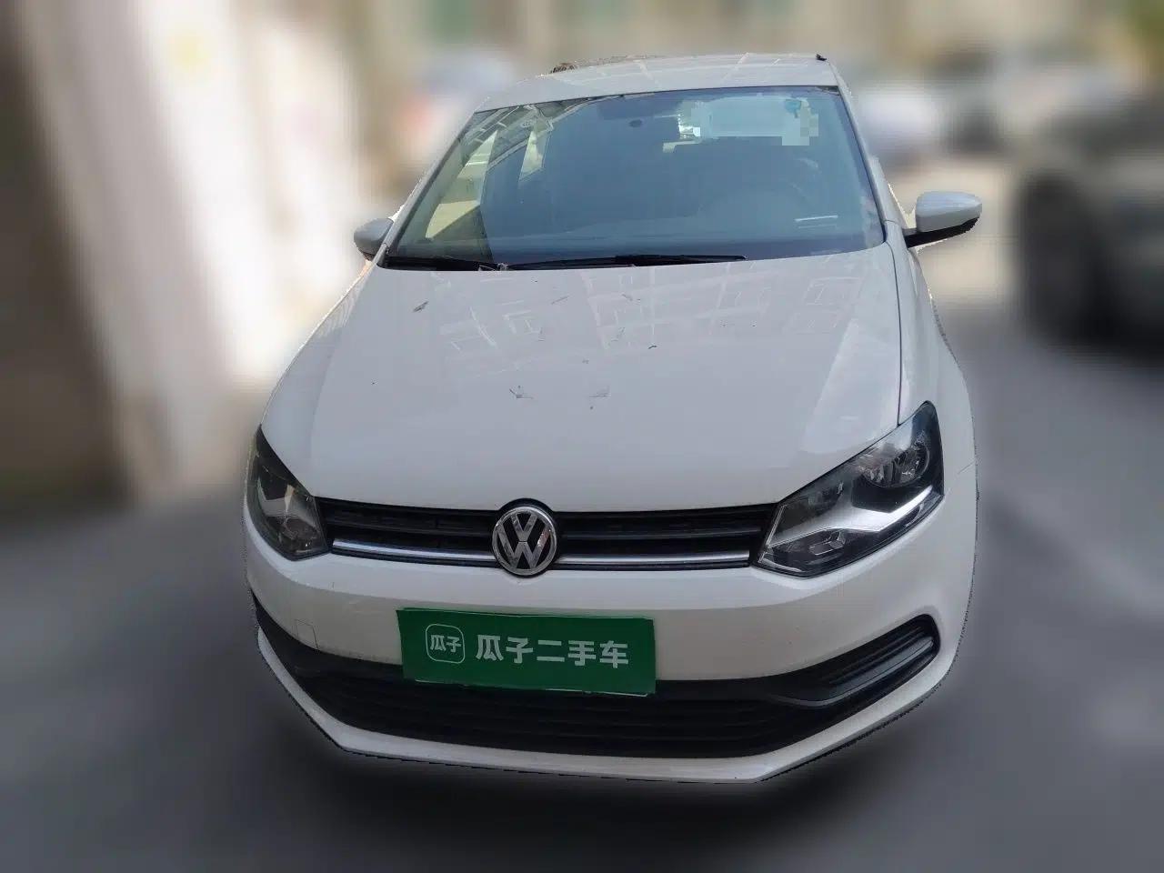 Volkswagen Polo 2016 1.4L Automatic Trendy Model — миниатюра 2