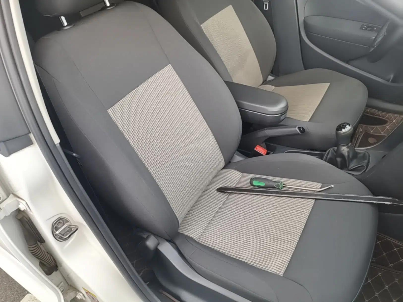 Volkswagen Polo 2016 1.4L Manual Fashion Model — миниатюра 19