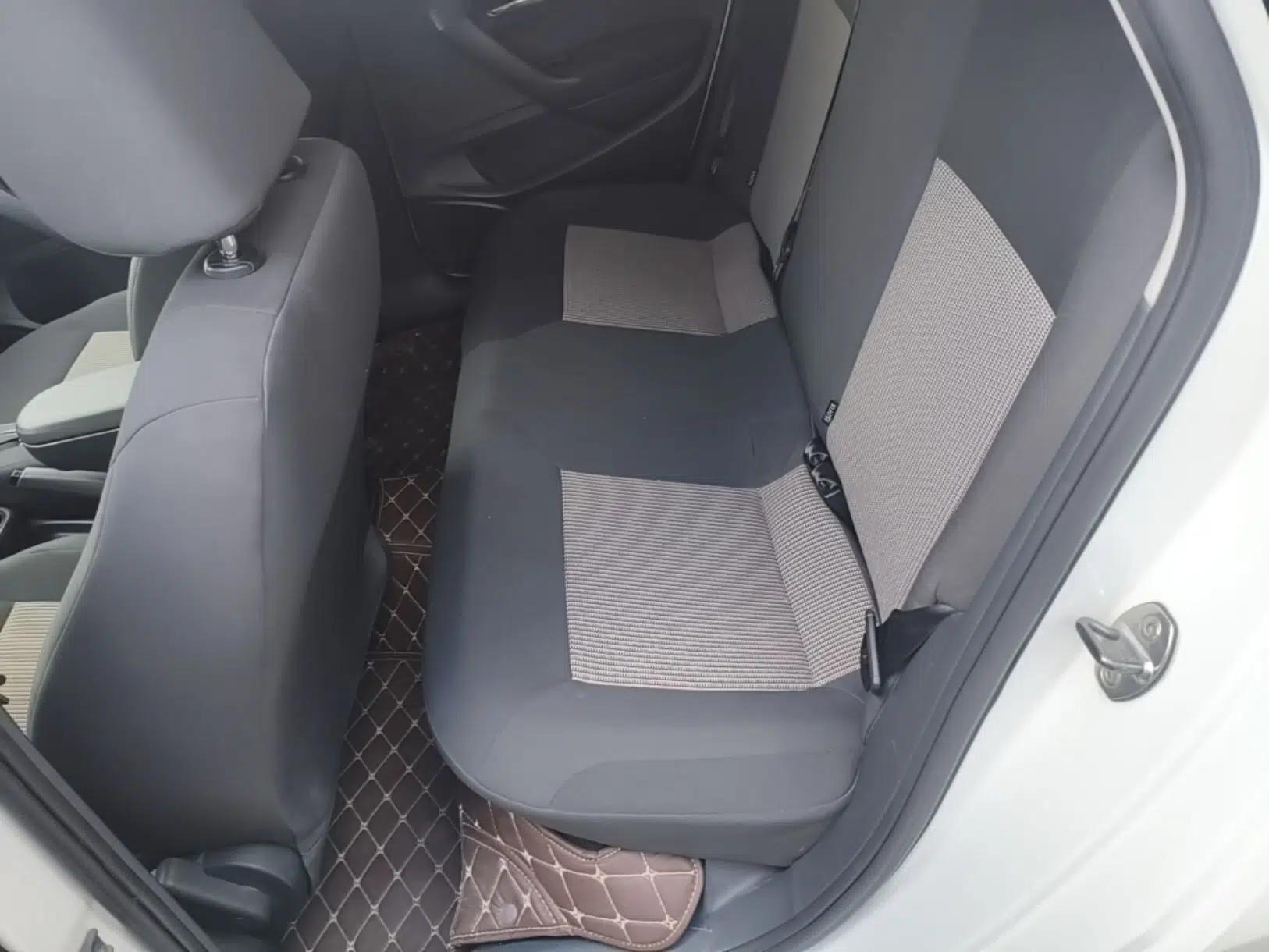 Volkswagen Polo 2016 1.4L Manual Fashion Model — миниатюра 20