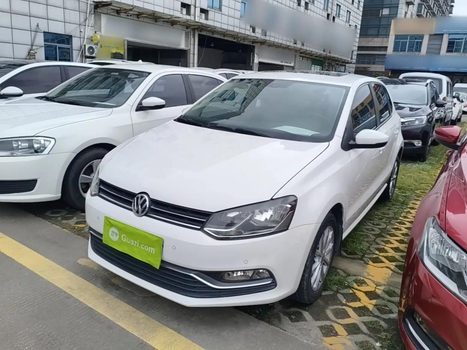 Volkswagen Polo 2014 1.6L Automatic Luxury Edition — миниатюра 1