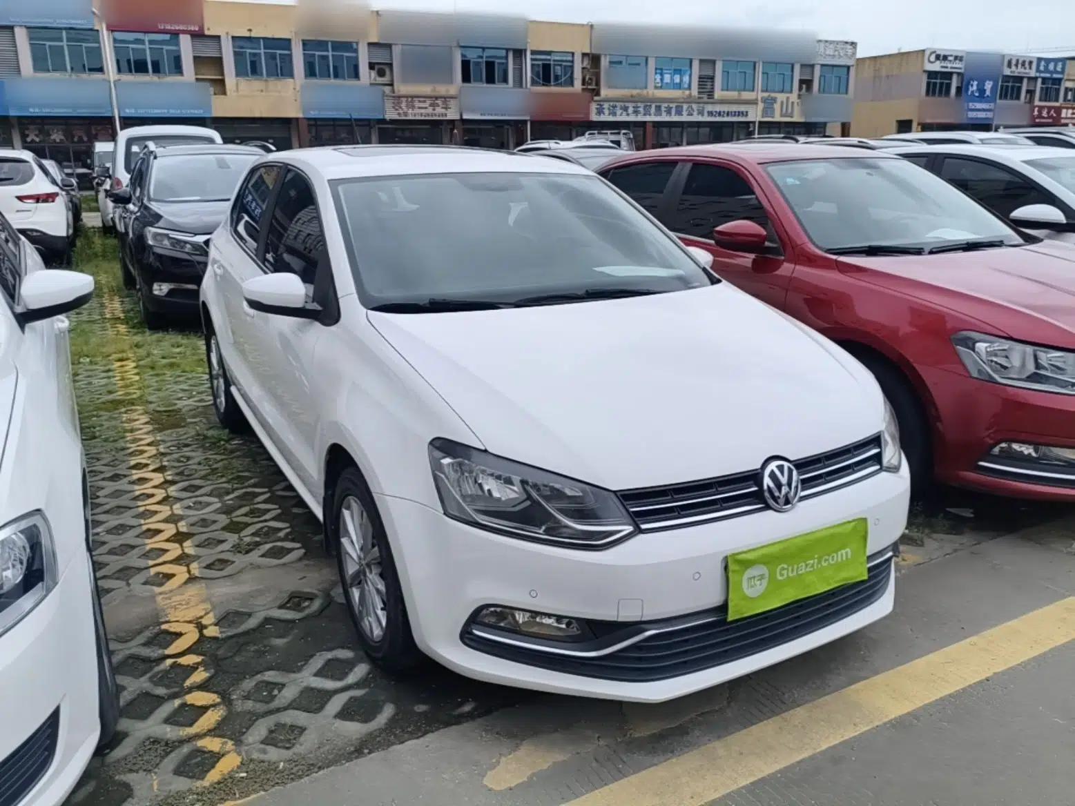 Volkswagen Polo 2014 1.6L Automatic Luxury Edition — миниатюра 3