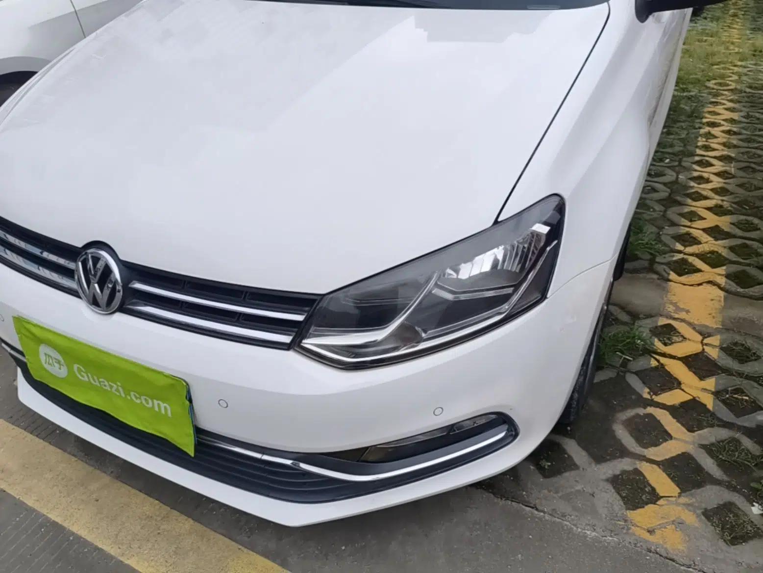Volkswagen Polo 2014 1.6L Automatic Luxury Edition — миниатюра 8