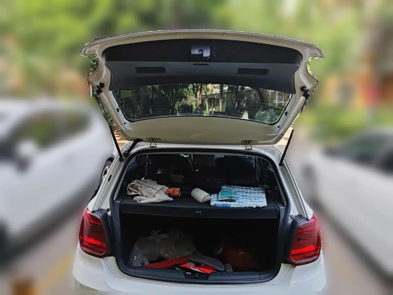 Volkswagen Polo 2014 1.6L Automatic Luxury Edition — миниатюра 19