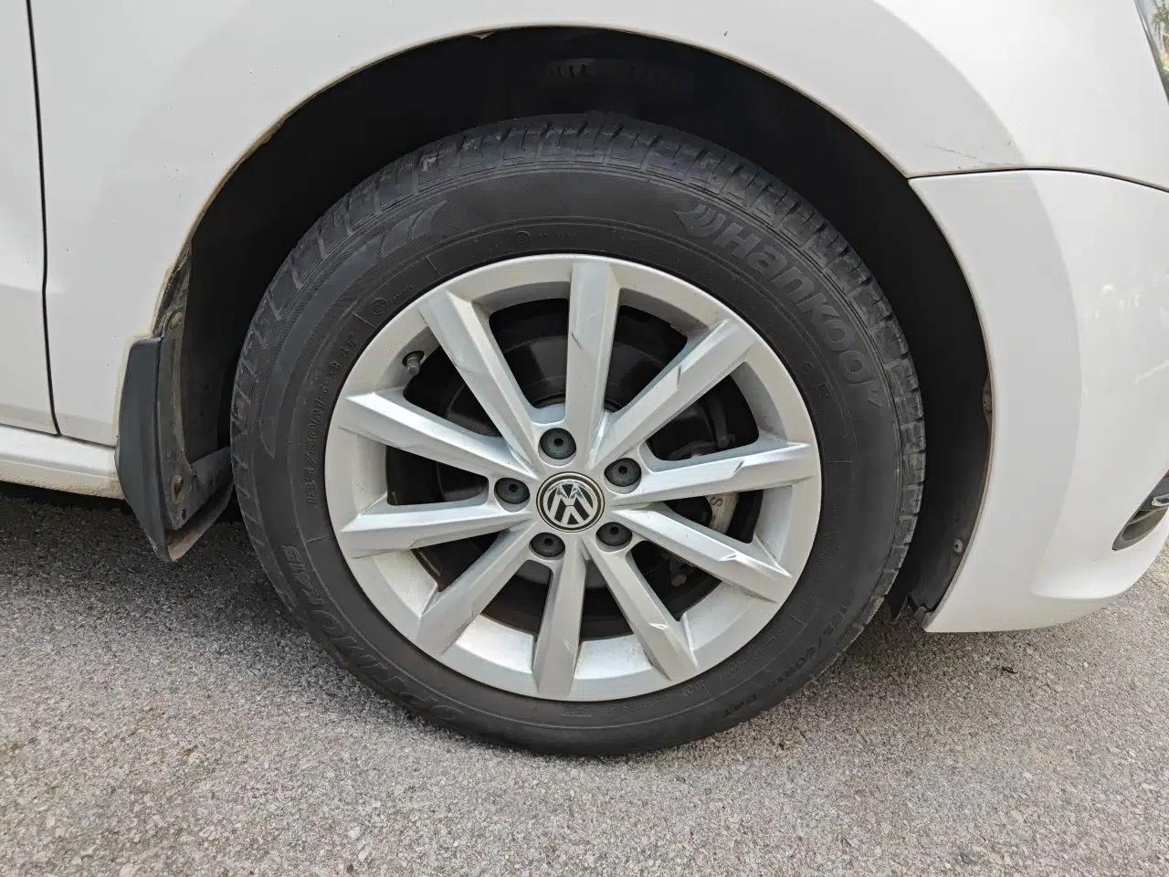 Volkswagen Polo 2014 1.6L Automatic Luxury Edition — миниатюра 8