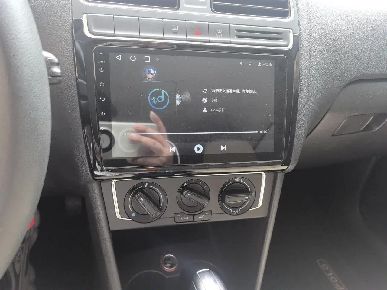 Volkswagen Polo 2014 1.6L Automatic Comfort Edition — миниатюра 13