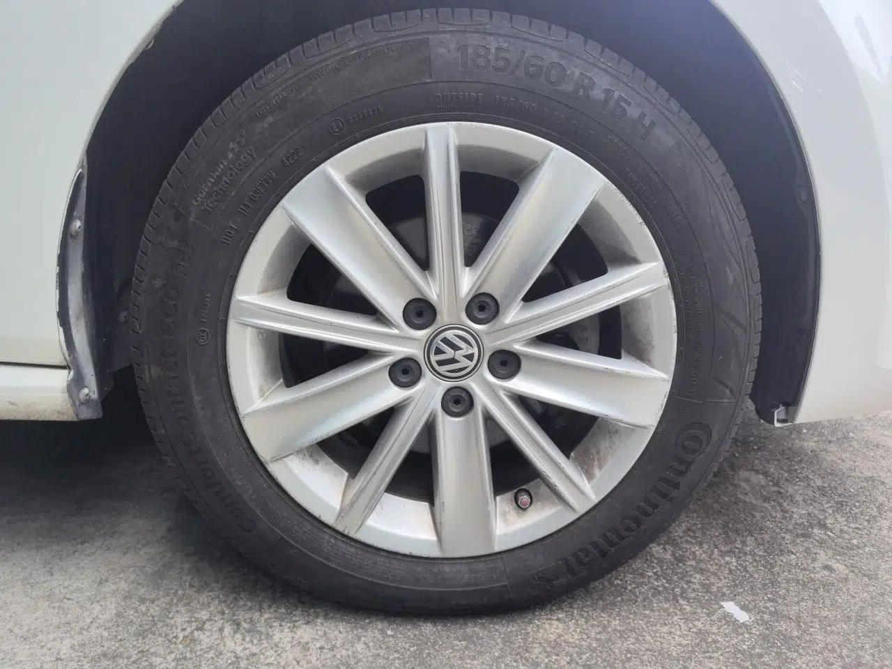 Volkswagen Polo 2014 1.6L Automatic Comfort Edition — миниатюра 8