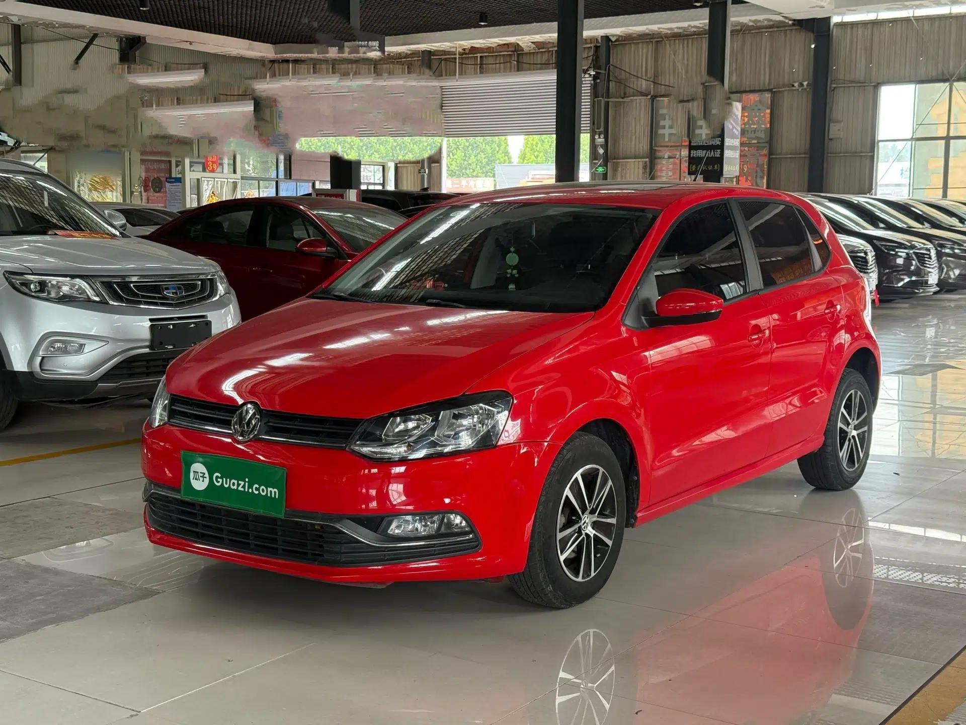 Volkswagen Polo 2018 1.5L Automatic Enjoyment Model — миниатюра 1