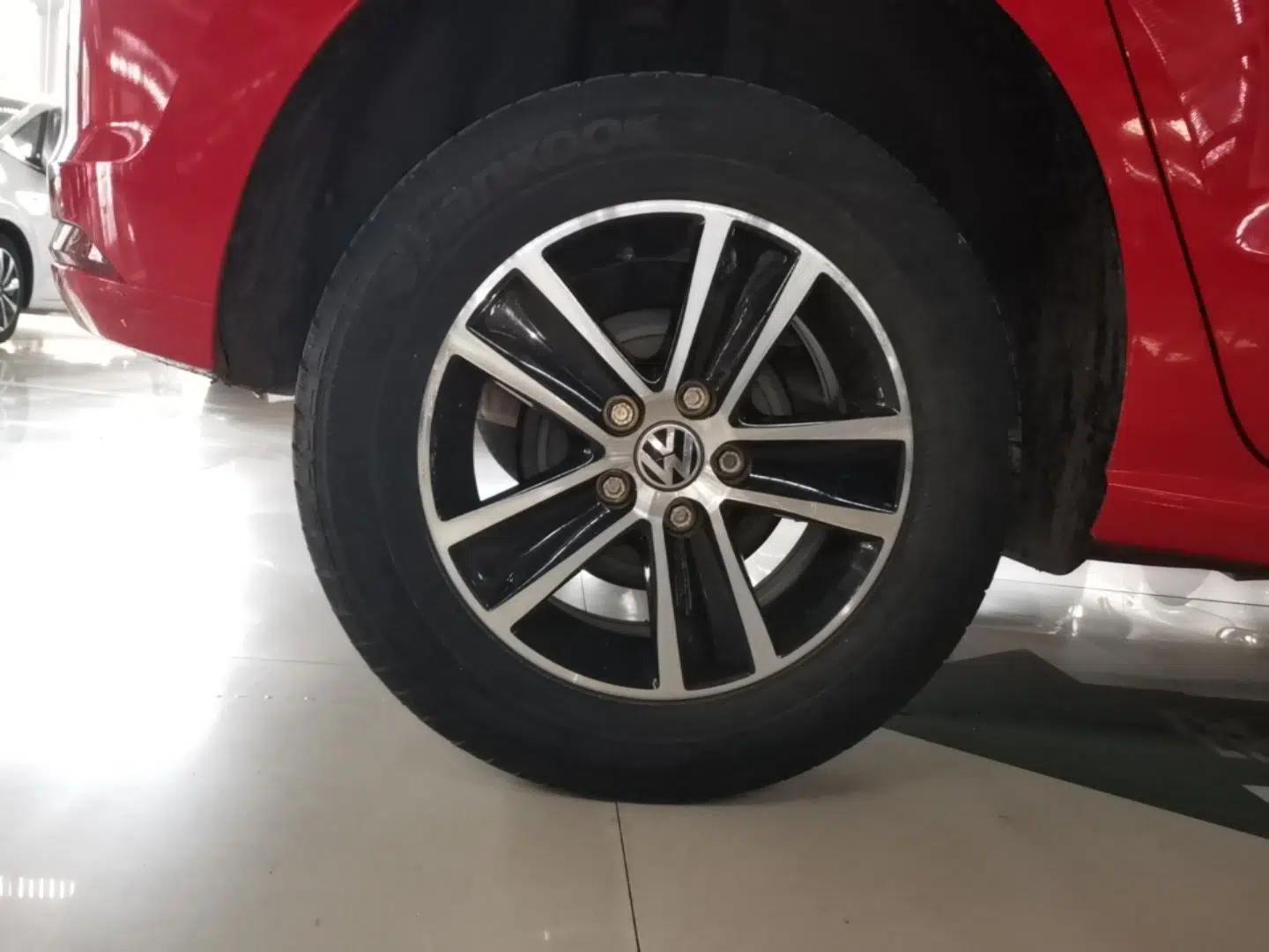 Volkswagen Polo 2018 1.5L Automatic Enjoyment Model — миниатюра 11