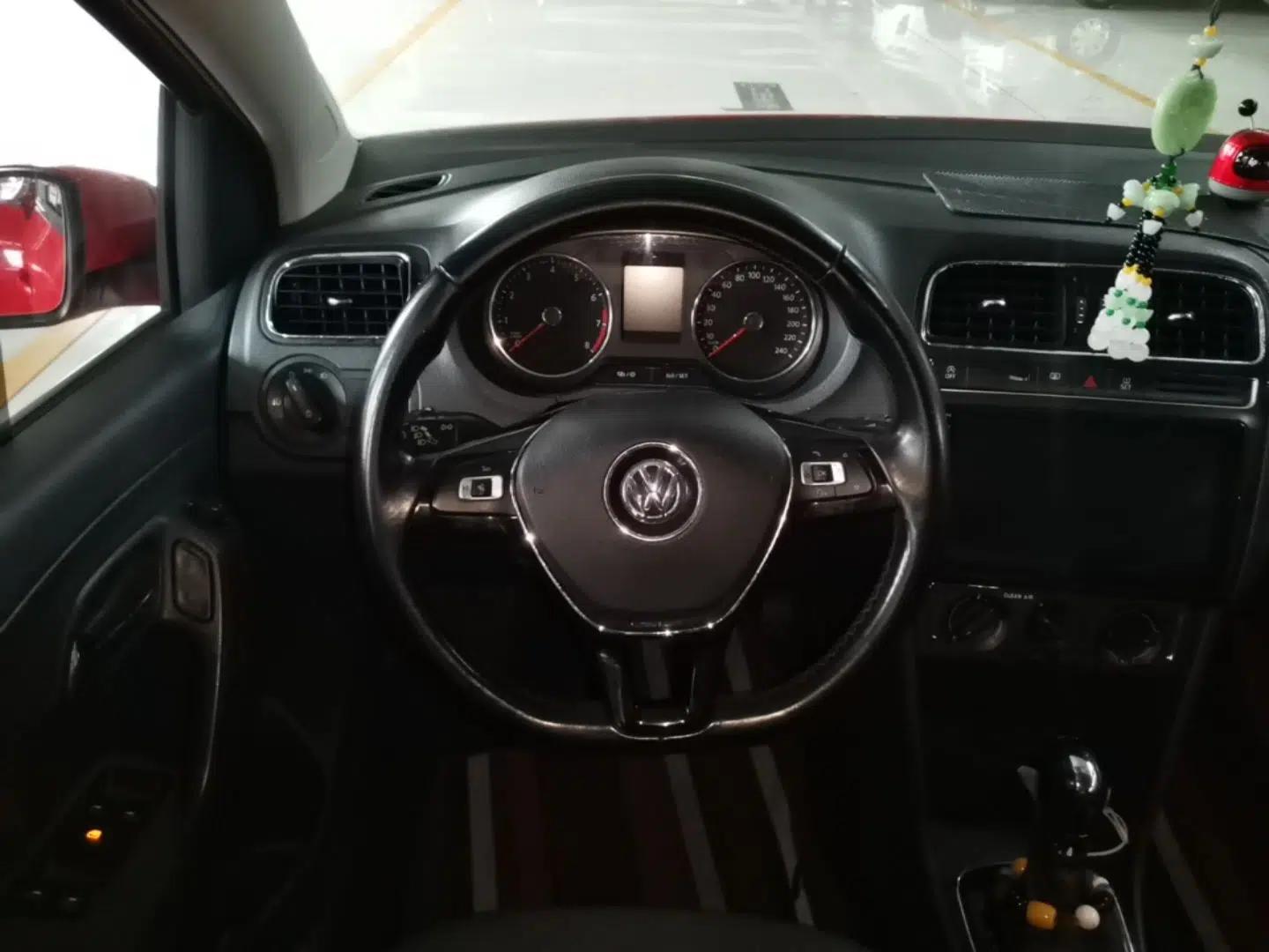 Volkswagen Polo 2018 1.5L Automatic Enjoyment Model — миниатюра 13