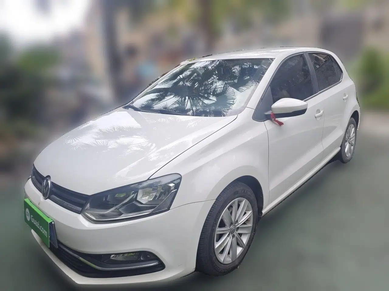 Volkswagen Polo 2014 1.4L Manual Comfort Edition — миниатюра 1