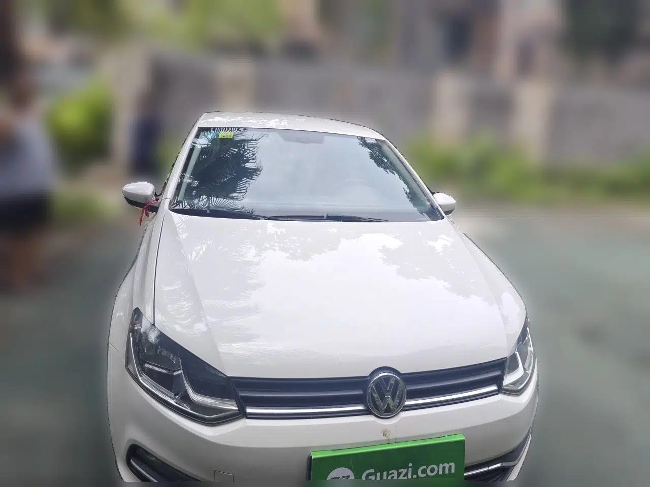 Volkswagen Polo 2014 1.4L Manual Comfort Edition — миниатюра 2
