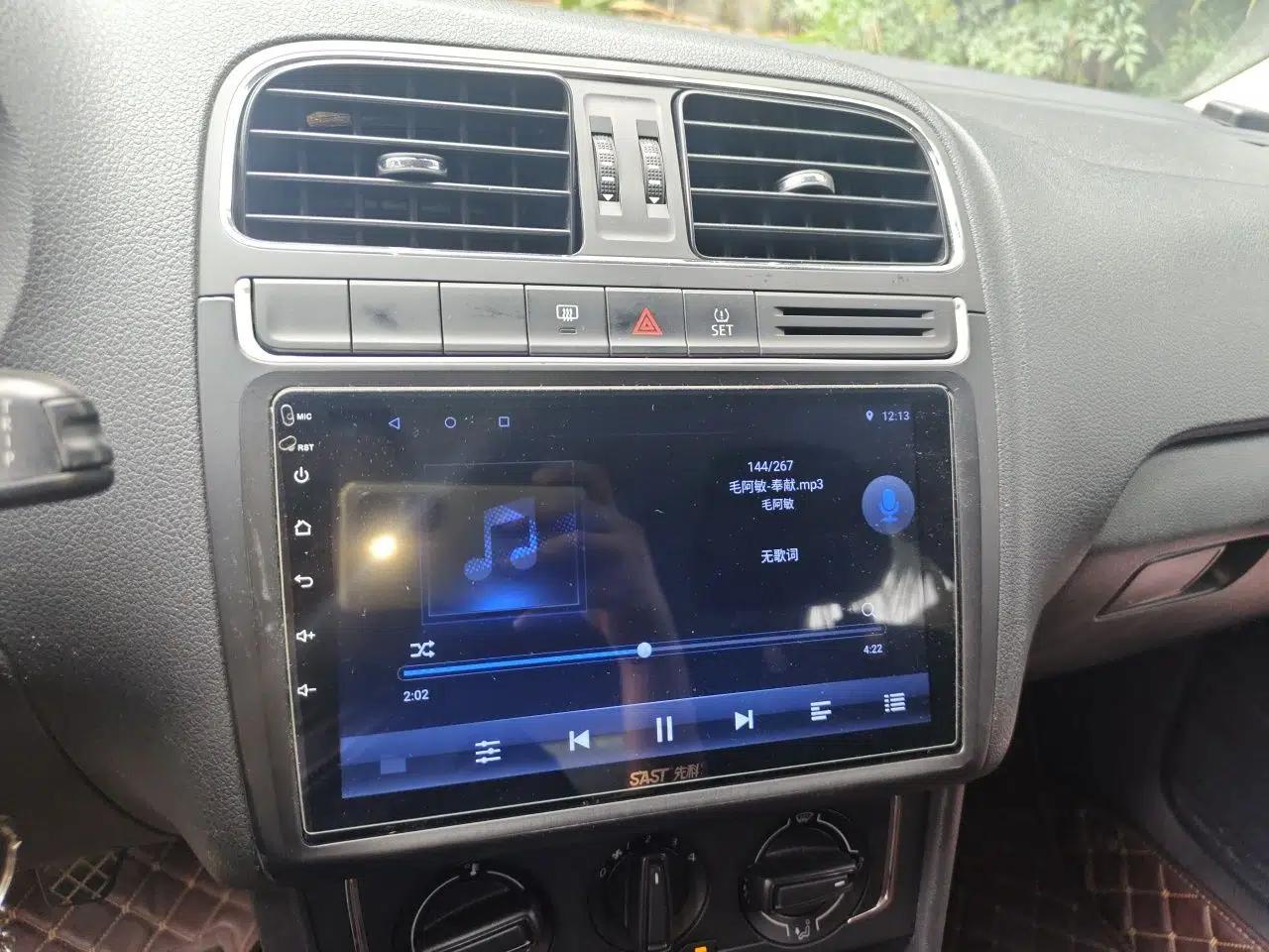 Volkswagen Polo 2014 1.4L Manual Comfort Edition — миниатюра 13
