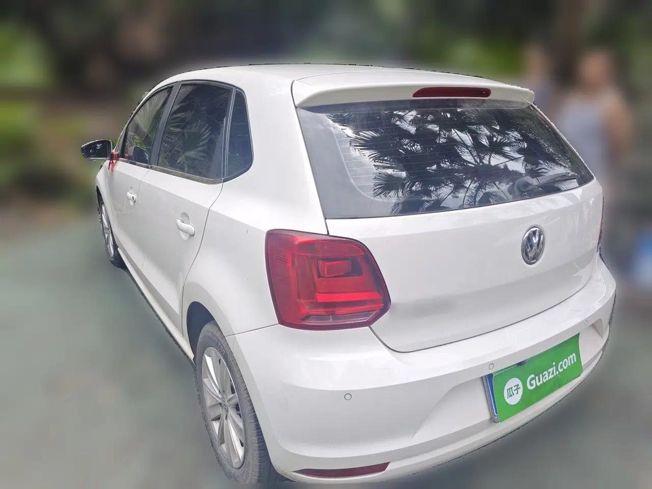 Volkswagen Polo 2014 1.4L Manual Comfort Edition — миниатюра 4