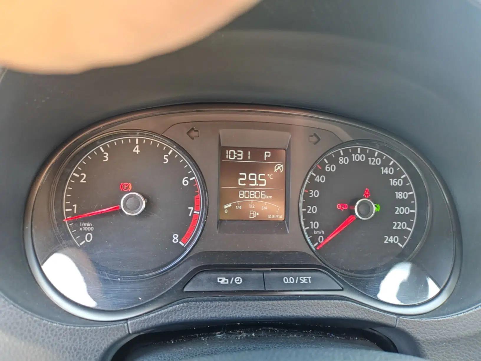Volkswagen Polo 2018 1.5L Automatic Advanced Driving Model — миниатюра 19