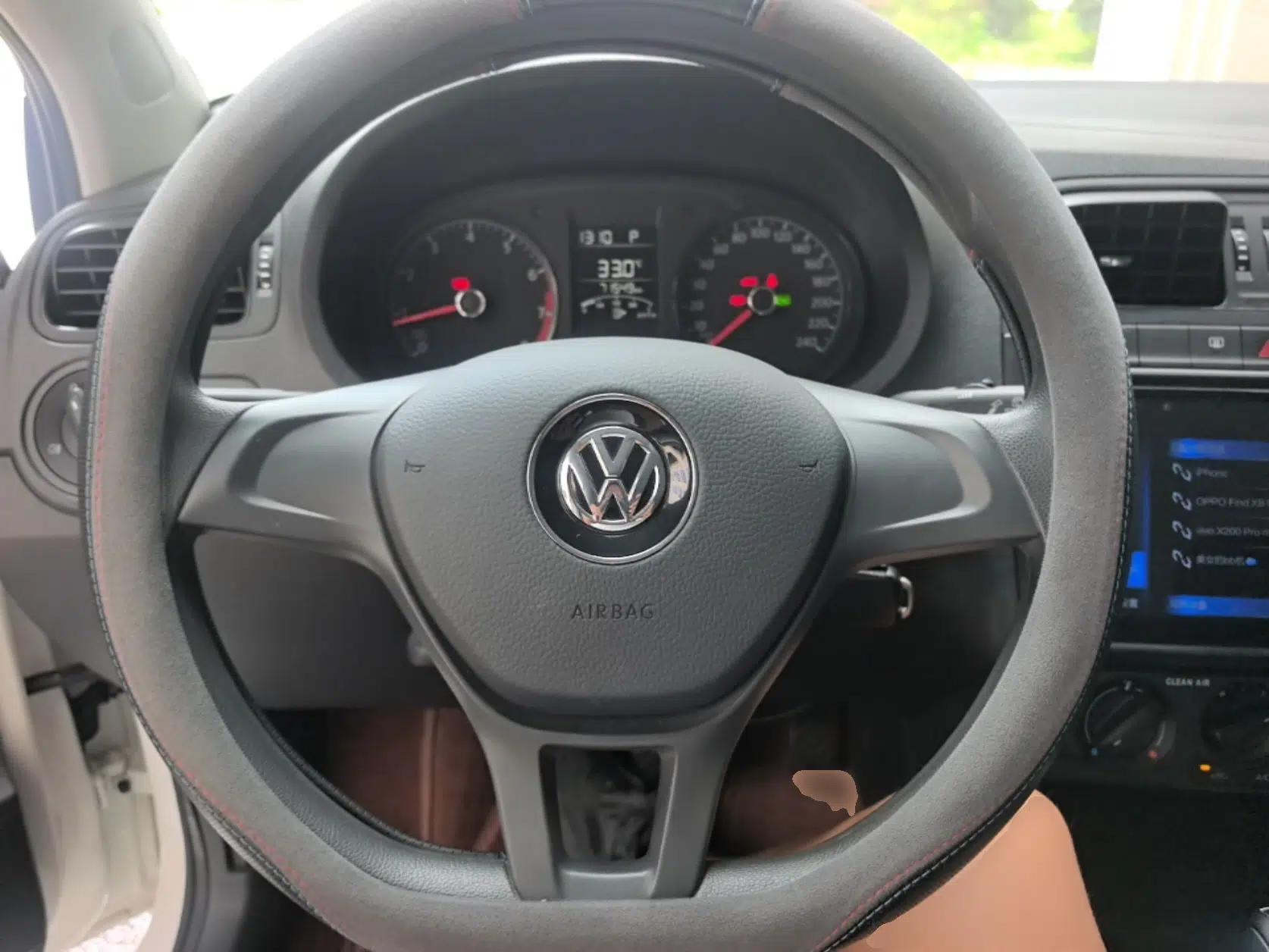 Volkswagen Polo 2018 1.5L Automatic Advanced Driving Model — миниатюра 13