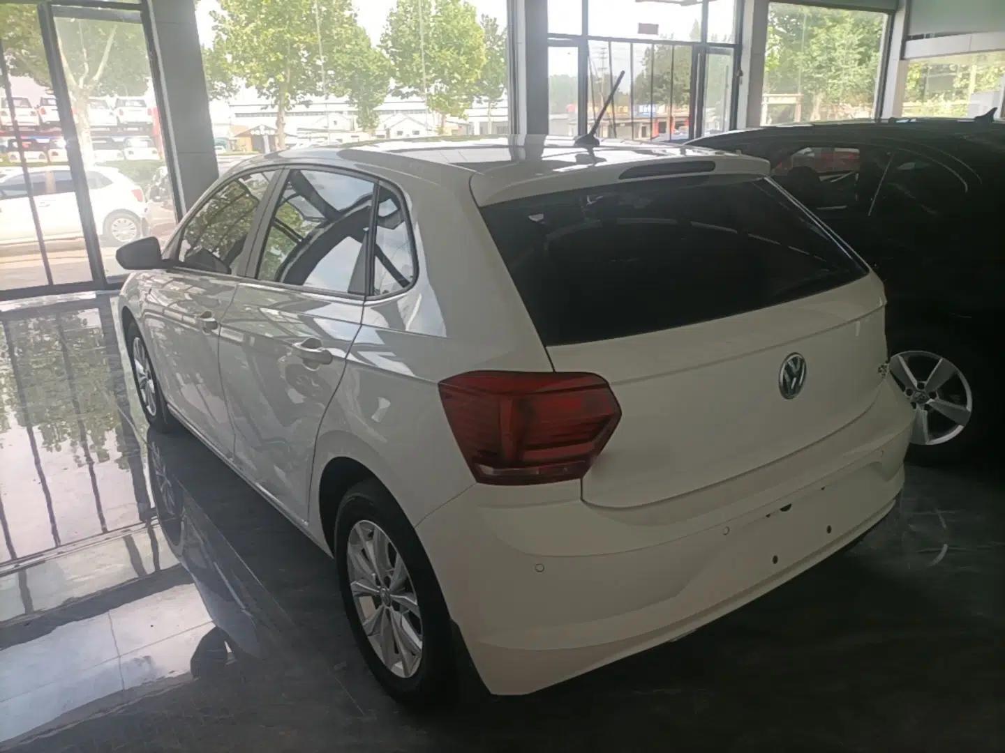Volkswagen Polo 2019 Plus 1.5L Automatic Colorful Technology Edition — миниатюра 4