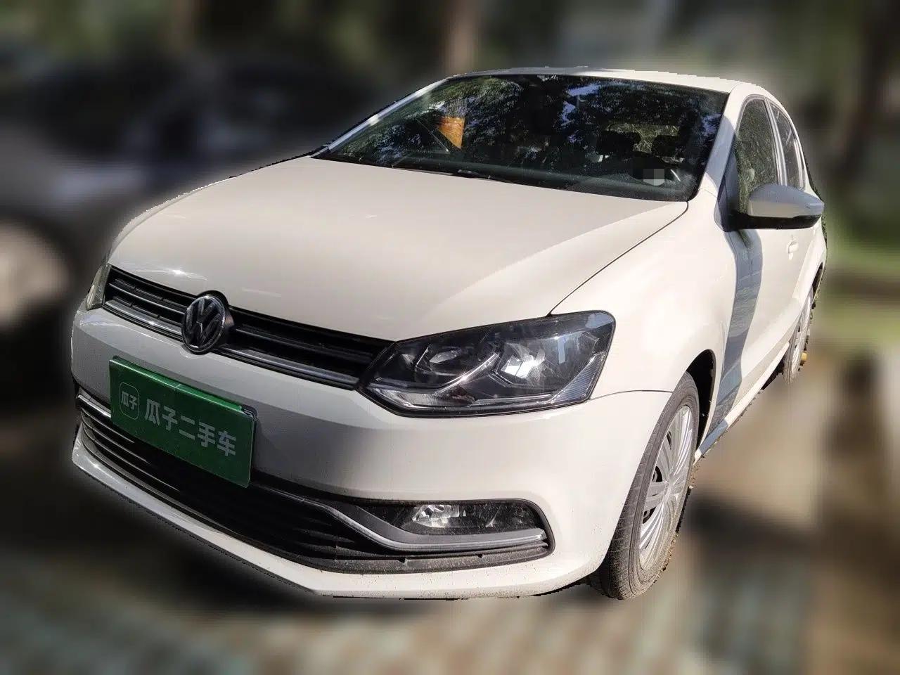 Volkswagen Polo 2016 1.6L Automatic Comfort Model — миниатюра 1