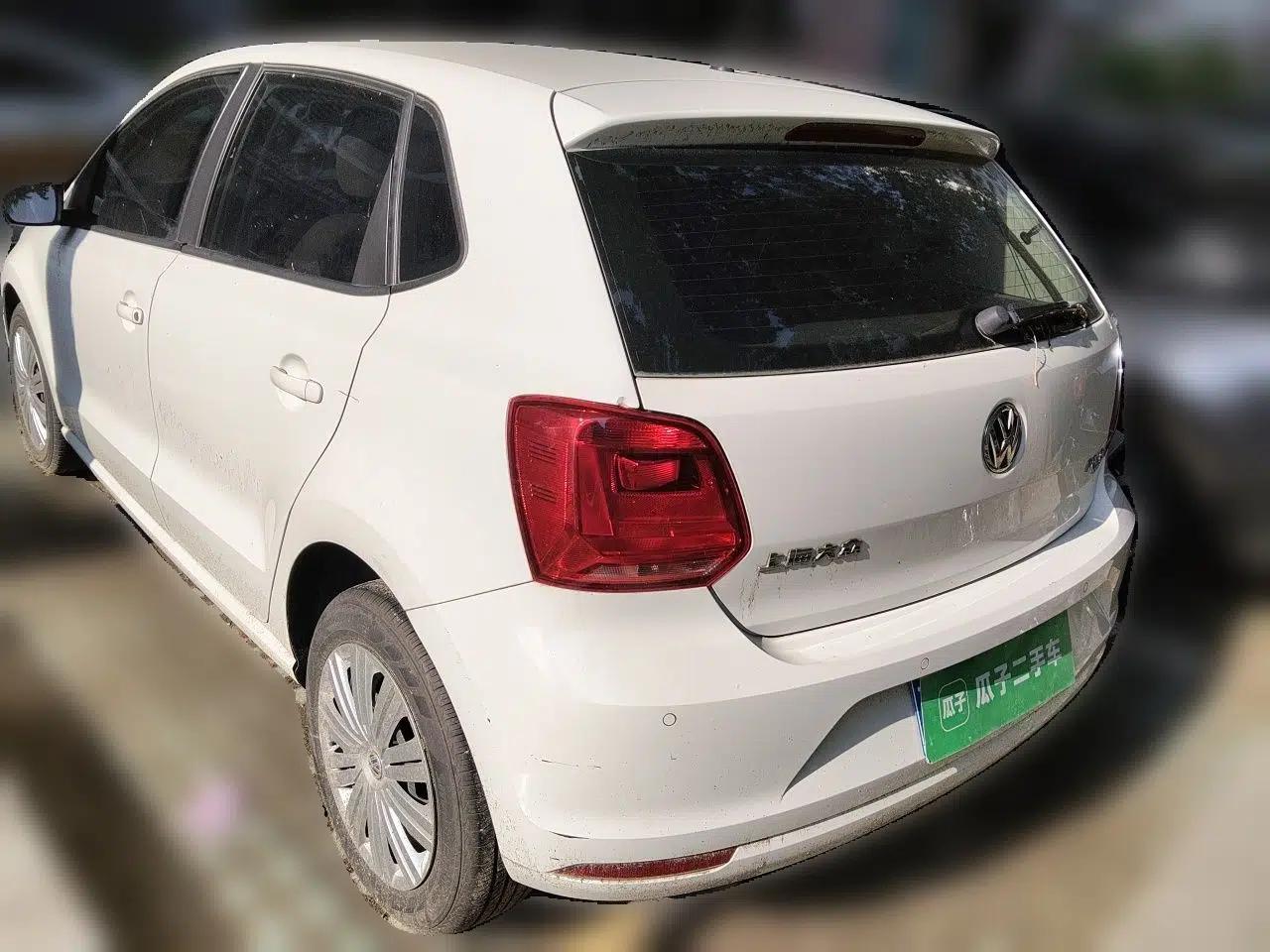 Volkswagen Polo 2016 1.6L Automatic Comfort Model — миниатюра 4