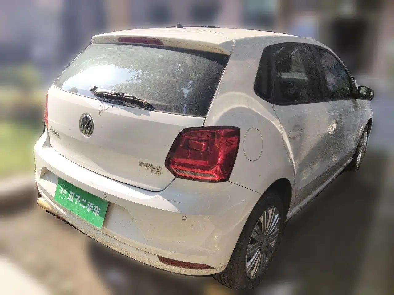 Volkswagen Polo 2016 1.6L Automatic Comfort Model — миниатюра 6