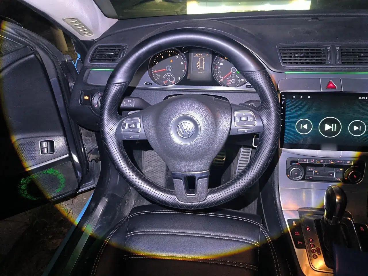 Volkswagen FAW-Volkswagen CC 2011 1.8TSI Luxury Model — миниатюра 10