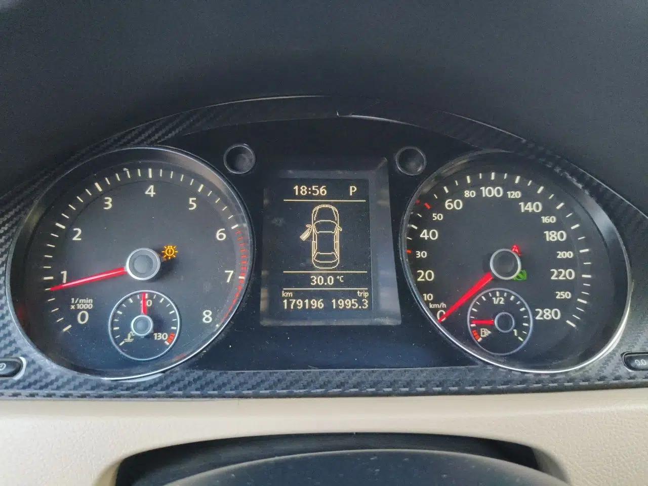 Volkswagen FAW-Volkswagen CC 2013 1.8TSI Prestige Model — миниатюра 11