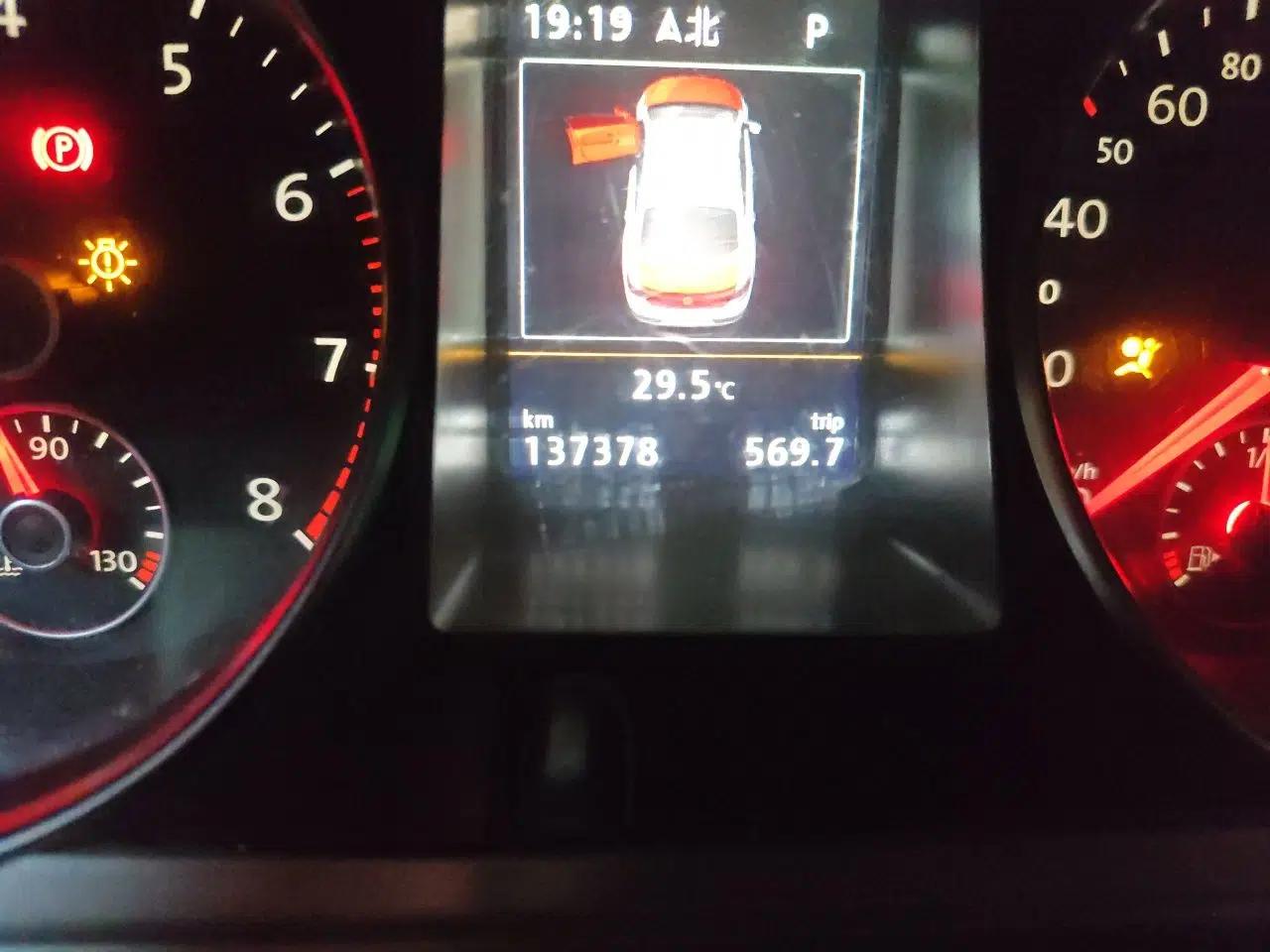 Volkswagen FAW-Volkswagen CC 2013 1.8TSI Luxury Model — миниатюра 12
