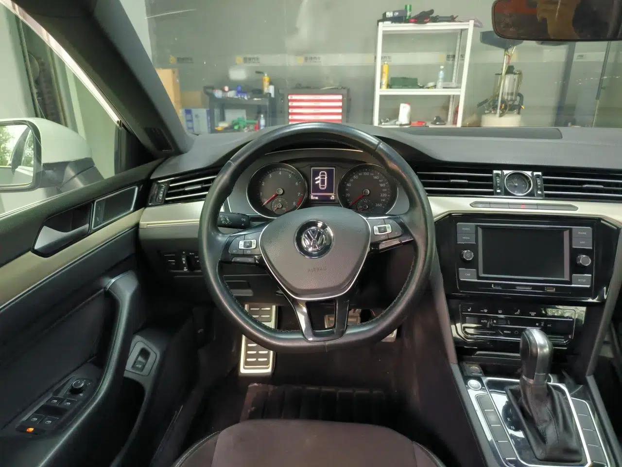 Volkswagen FAW-Volkswagen CC 2020 330TSI Huayan Edition China VI Standard — миниатюра 10