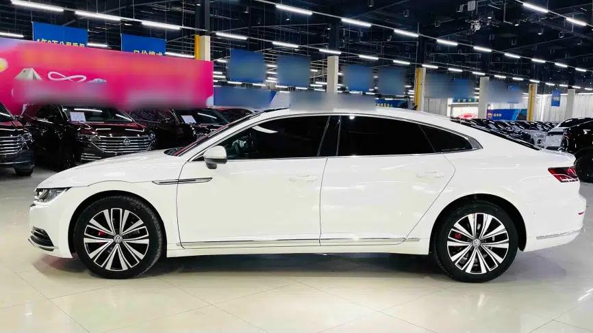 Volkswagen FAW-Volkswagen CC 2020 330TSI Glamour Edition China VI Standard — миниатюра 12
