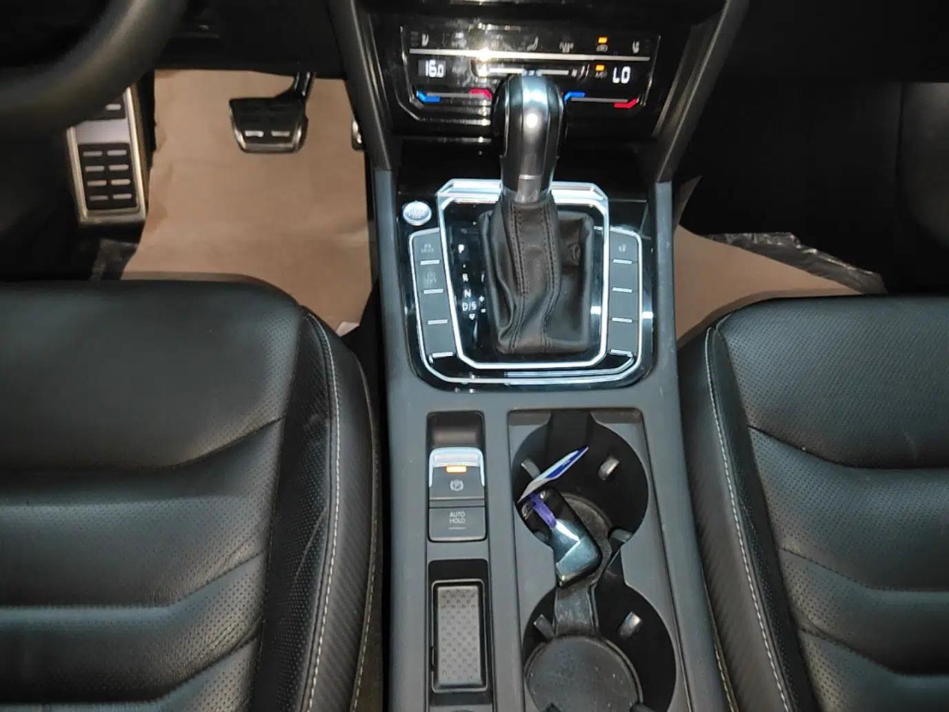 Volkswagen FAW-Volkswagen CC 2020 330TSI Glamour Edition China VI Standard — миниатюра 21