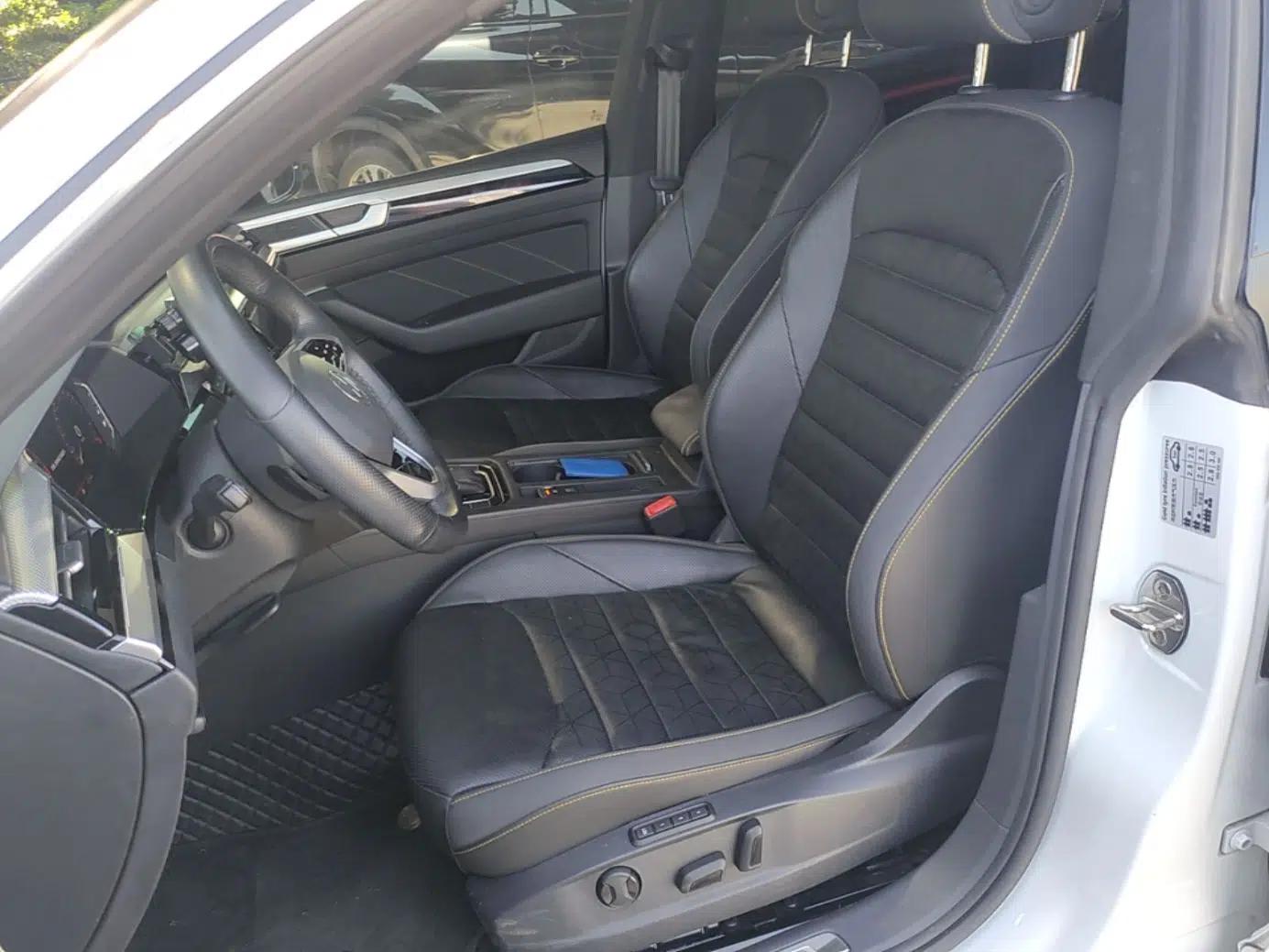 Volkswagen FAW-Volkswagen CC 2024 380TSI Striking Edition — миниатюра 17