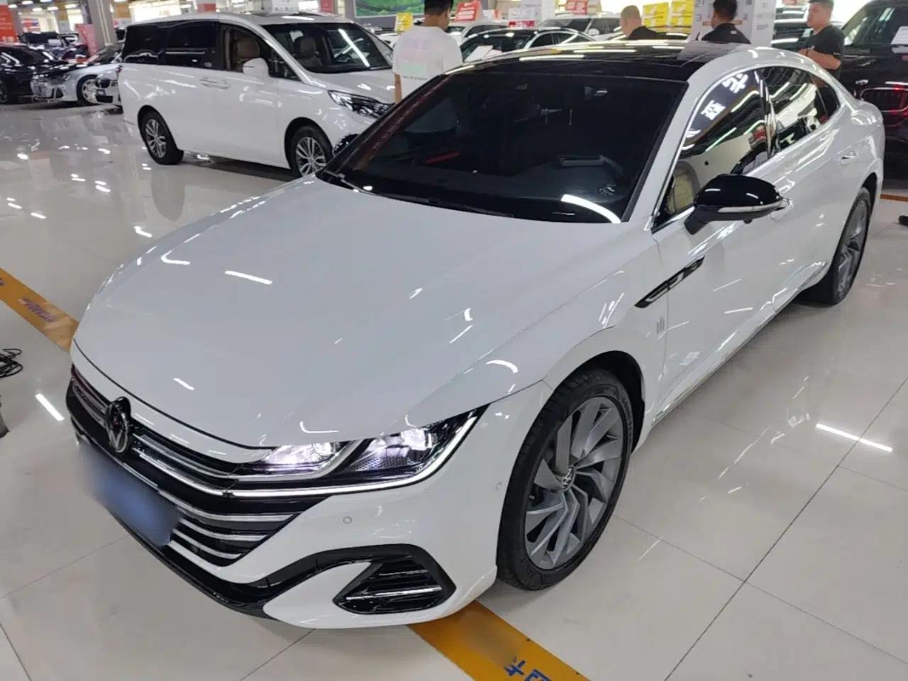 Volkswagen FAW-Volkswagen CC 2024 380TSI Striking Edition — миниатюра 1