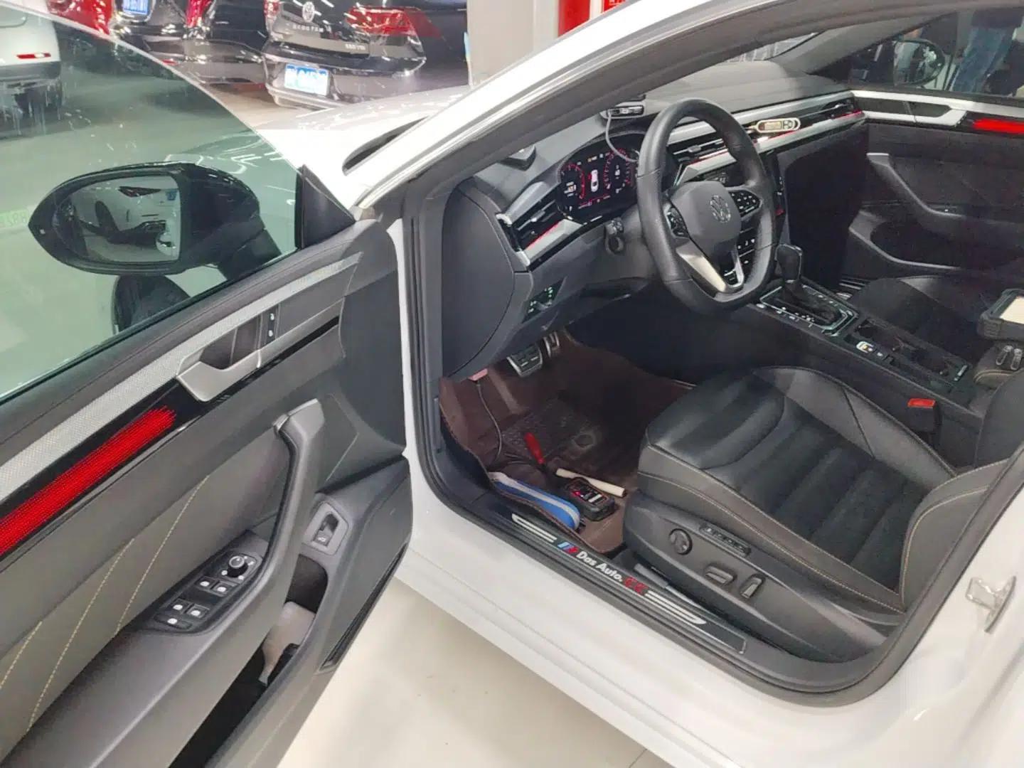 Volkswagen FAW-Volkswagen CC 2024 380TSI Striking Edition — миниатюра 18