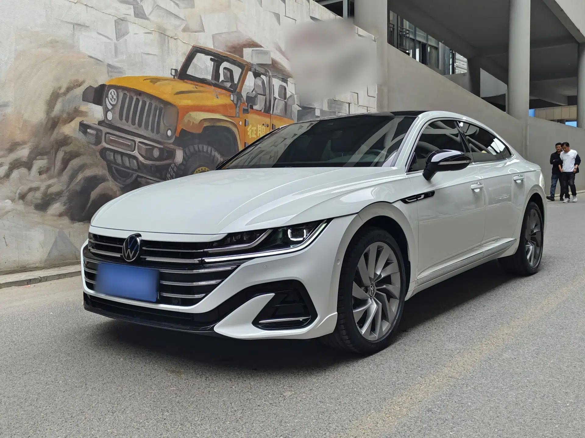 Volkswagen FAW-Volkswagen CC 2024 380TSI Striking Edition — миниатюра 1
